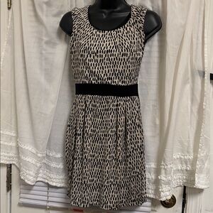 Forever 21 Black and Cream Printed Fit-and-Flare Dress